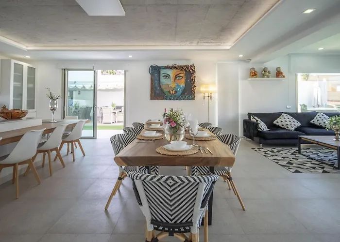Elegante Y Moderna Villa Miami